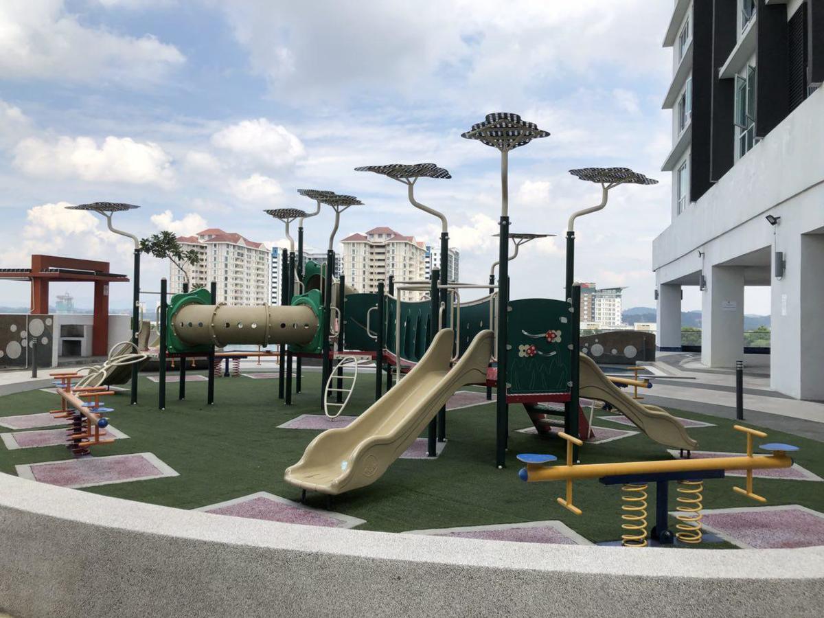 Yenni Duplex @ DeCentrum, Kajang Serdang  Buitenkant foto